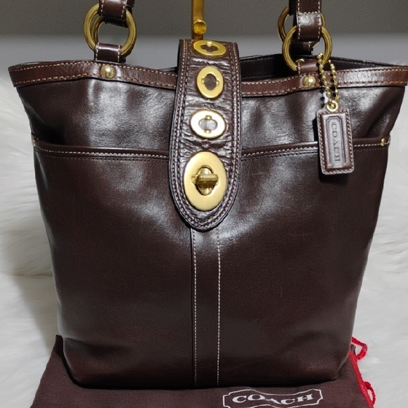 Authentic Coach Lily Legacy Turn Lock Brown Leather Shoulder Bag W Dust Bag - Picture 2 of 15
